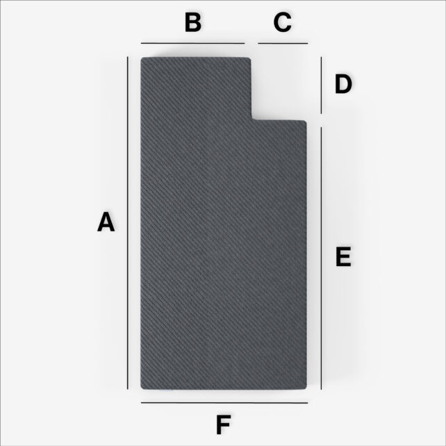 Eine dunkle rechteckige Matratze nach Maß mit einem Eckausschnitt (Variante 4) oben rechts. Maße: A (Höhe), B (Breite oben links), C (Breite oben rechts), D (Höhe der rechten Kerbe), E (volle Höhe rechts), F (Breite unten).